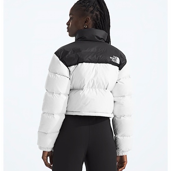 The North Face Nuptse Short Jacket - Picture 5 of 11